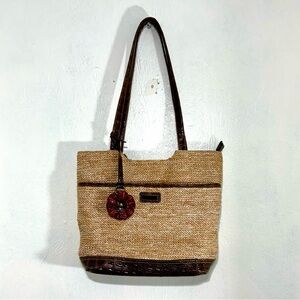 Diverso Italy straw brown bag with faux croc print.In Excellent condition.